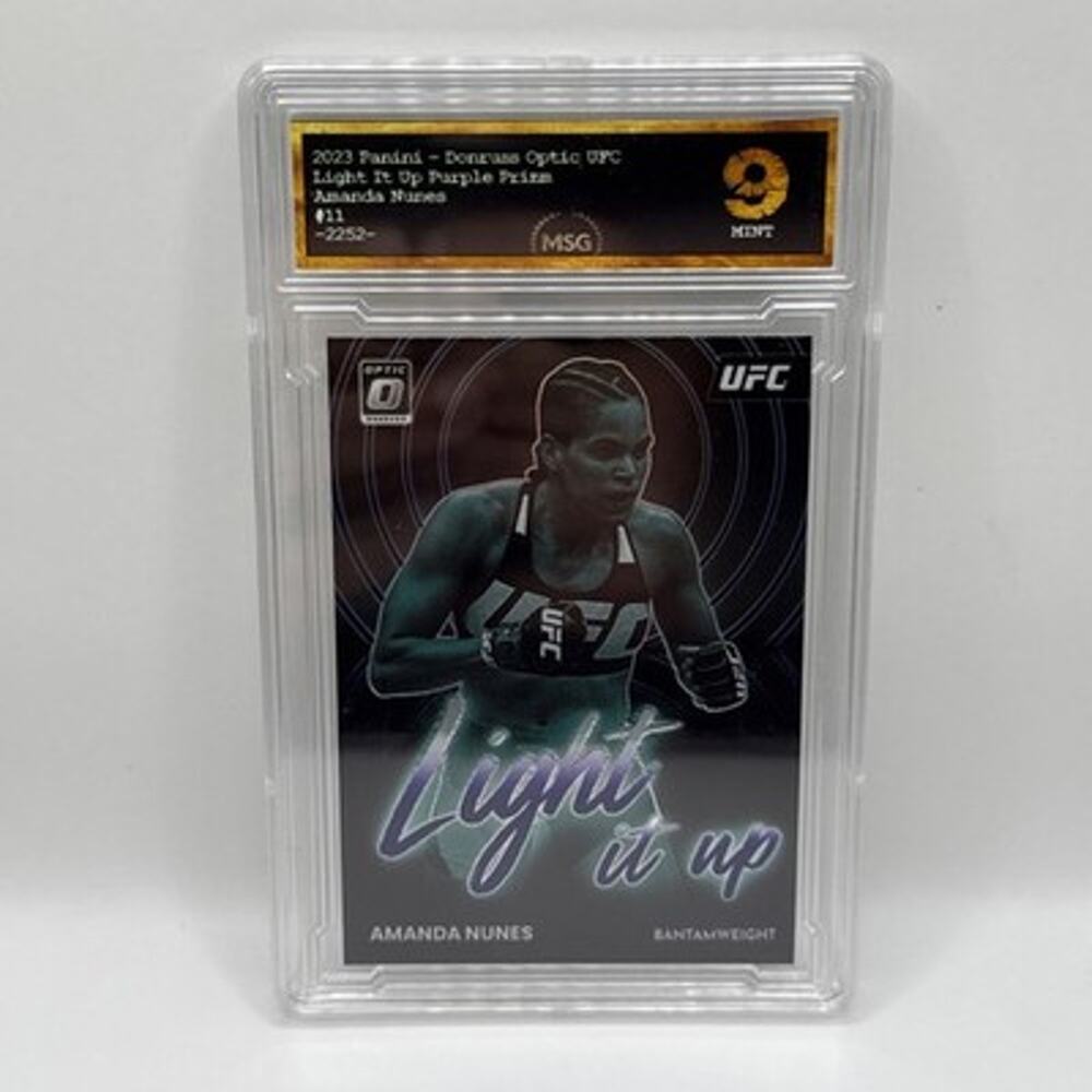 2023 Donruss Optic UFC #11 Amanda Nunes Light It Up Purple